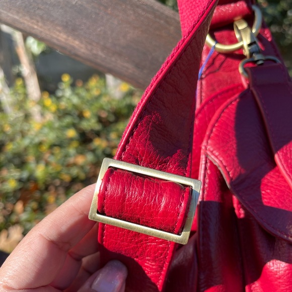 Amerileather Sling Purse - Picture 6 of 16